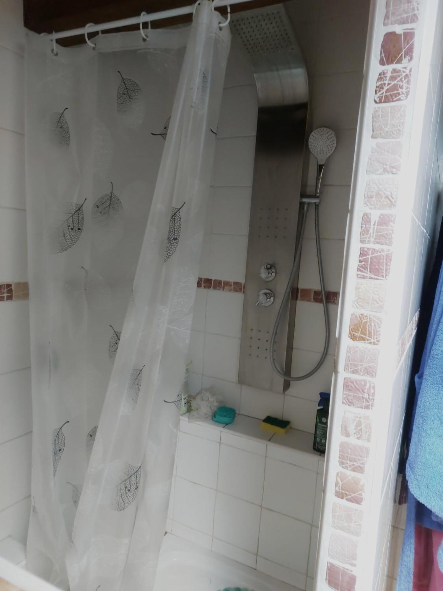 סלאנש Chambre Privee מראה חיצוני תמונה